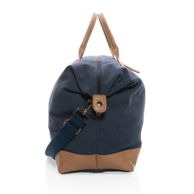 Bolsa fin de semana reciclada con asa y detalles marrones